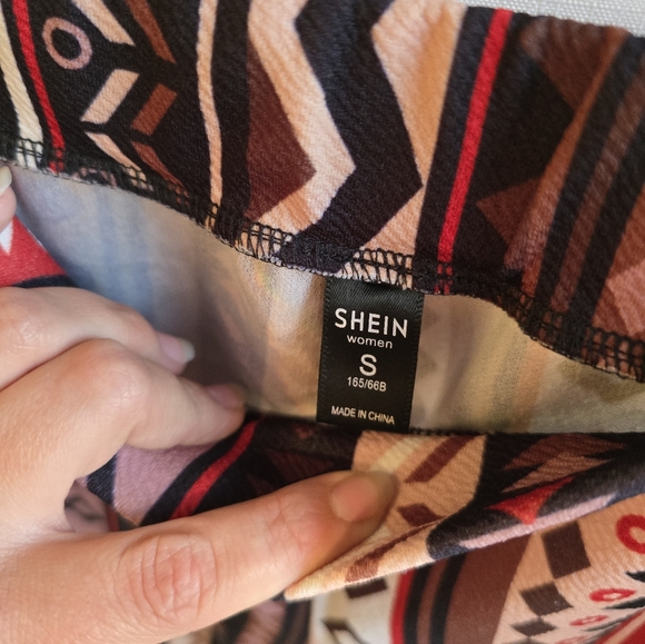 Patterned Leggings - Picture 4 of 4